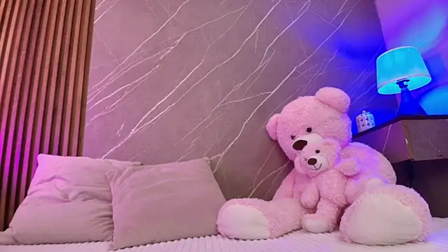 Snapshot of ariana_jhonson1 chatting on 01/15/26, 12:10 ariana jhonson1 online show from 01/15/26, 12:10