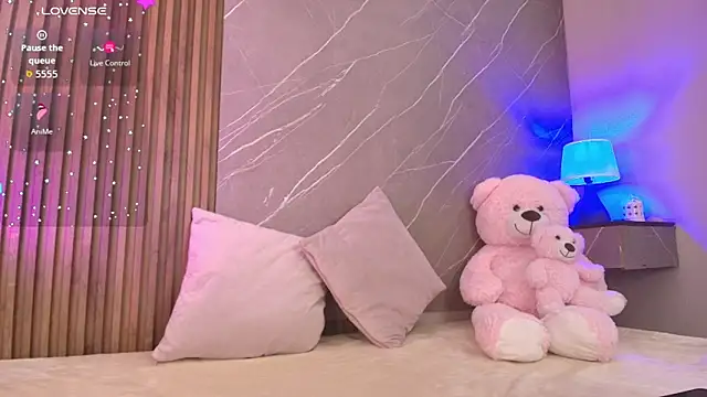 Snapshot of ariana_jhonson1 chatting on 01/16/26, 12:09 ariana jhonson1 online show from 01/16/26, 12:09