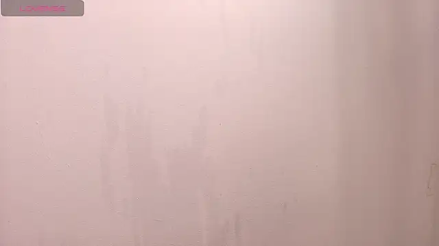 Snapshot of ariana_jhonson1 chatting on 02/14/26, 12:24 ariana jhonson1 online show from 02/14/26, 12:24