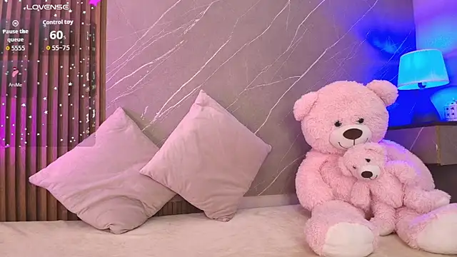 Snapshot of ariana_jhonson1 chatting on 02/20/26, 12:05 ariana jhonson1 online show from 02/20/26, 12:05