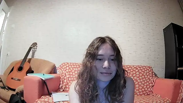 girliemilk online show from 02/10/25, 06:35