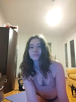 girliemilk online show from 03/13/25, 01:54