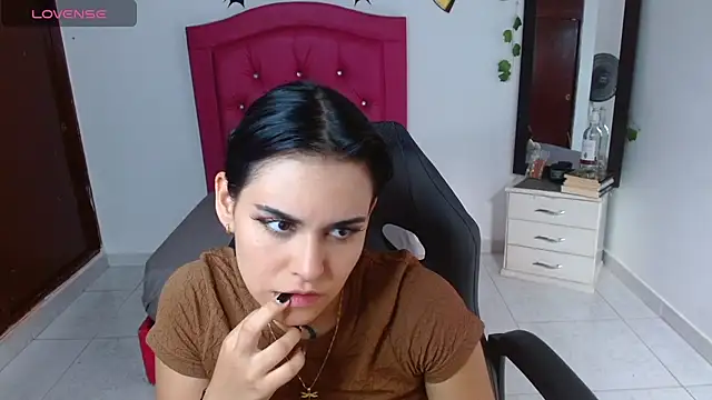 veronica luar online show from 08/04/26, 07:49