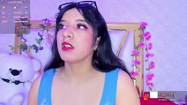 BeccaMathew online show from 11/20/25, 01:17