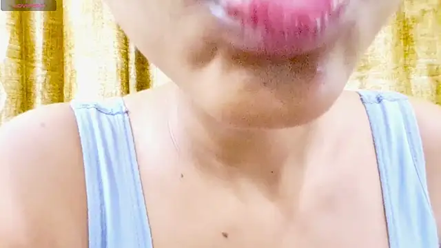 RAYI 01 online show from 09/28/25, 04:01