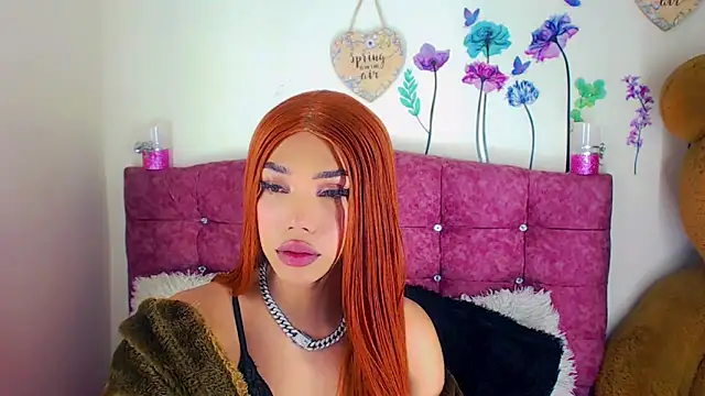 Snapshot of Khloe_Leal chatting on 03/16/25, 11:38 Khloe Leal online show from 03/16/25, 11:38