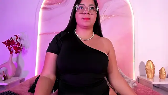 Snapshot of Sofii_Lopezz chatting on 02/28/25, 11:14 Sofii Lopezz online show from 02/28/25, 11:14