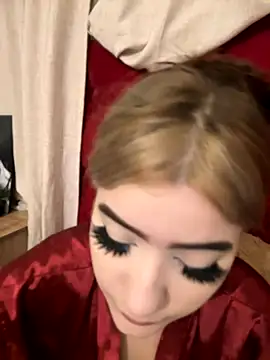 akirahattori online show from 10/14/25, 03:18