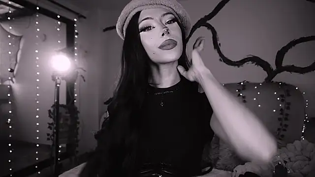 soidai miiu online show from 11/24/25, 09:14