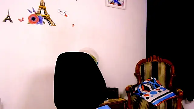 Snapshot of NovaNyx11 chatting on 02/14/25, 11:09 NovaNyx11 online show from 02/14/25, 11:09