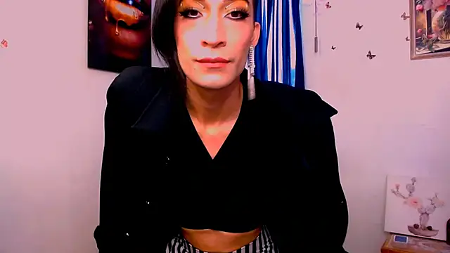 Snapshot of NovaNyx11 chatting on 02/21/25, 08:05 NovaNyx11 online show from 02/21/25, 08:05