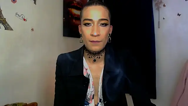 Snapshot of NovaNyx11 chatting on 09/19/25, 09:04 NovaNyx11 online show from 09/19/25, 09:04