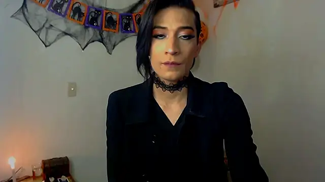 Snapshot of NovaNyx11 chatting on 10/18/25, 10:10 NovaNyx11 online show from 10/18/25, 10:10