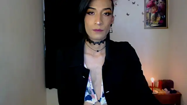 Snapshot of NovaNyx11 chatting on 11/13/25, 09:25 NovaNyx11 online show from 11/13/25, 09:25