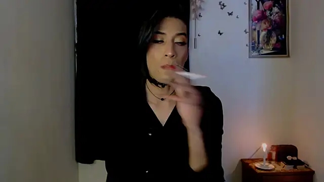 Snapshot of NovaNyx11 chatting on 11/18/25, 08:57 NovaNyx11 online show from 11/18/25, 08:57