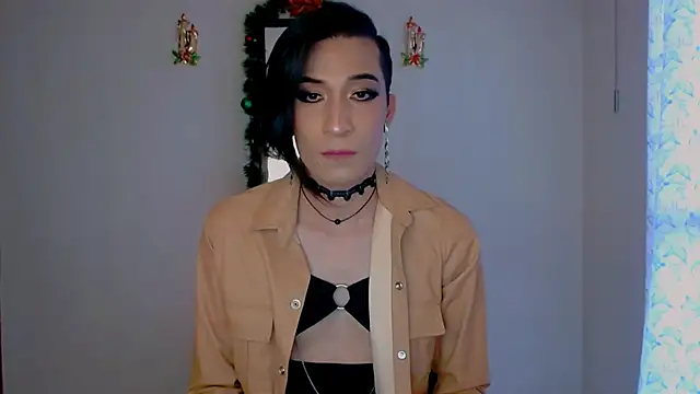 Snapshot of NovaNyx11 chatting on 12/04/25, 10:18 NovaNyx11 online show from 12/04/25, 10:18