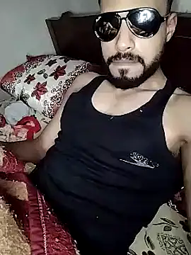 Snapshot of mahmod_d chatting on 02/05/25, 06:02 mahmod d online show from 02/05/25, 06:02
