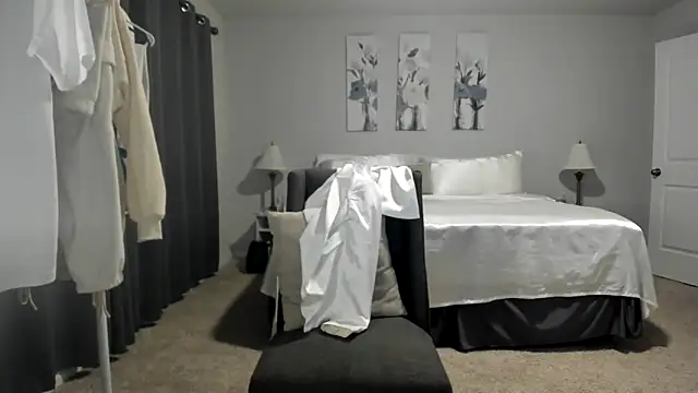 Snapshot of kaliii_jones chatting on 03/17/25, 01:24 kaliii jones online show from 03/17/25, 01:24