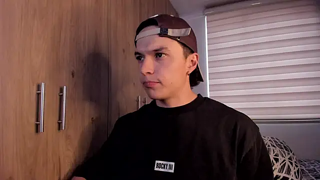 Mastrangelo xxx online show from 11/19/25, 09:26