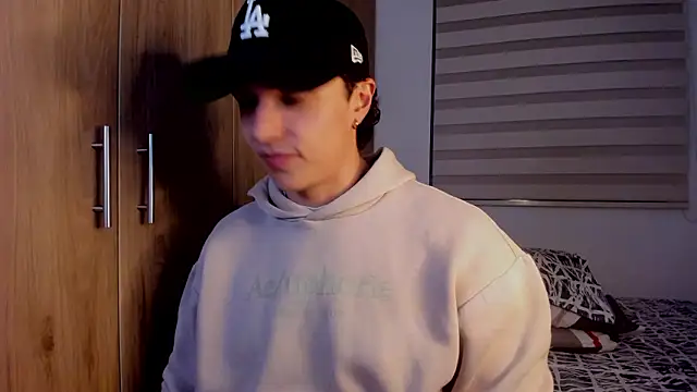 Mastrangelo xxx online show from 01/18/26, 04:05