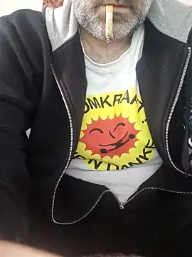 Snapshot of arka6 chatting on 02/28/26, 01:45 arka6 online show from 02/28/26, 01:45