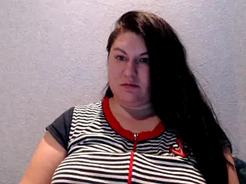 KiraSwee online show from 12/20/24, 06:45