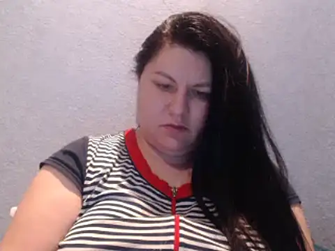 KiraSwee online show from 02/23/25, 05:50