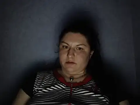 KiraSwee online show from 09/26/25, 06:23