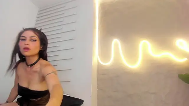 Snapshot of Demy_Ruiz chatting on 03/01/25, 09:07 Demy Ruiz online show from 03/01/25, 09:07