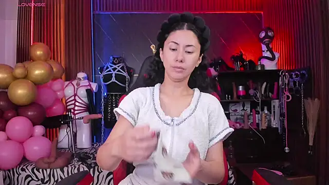 XiaQueen online show from 05/25/26, 11:38
