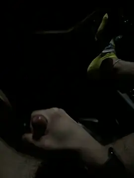 Snapshot of Izzzy21 chatting on 10/30/25, 12:34 Izzzy21 online show from 10/30/25, 12:34