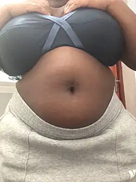 servingBigTitis online show from 02/21/25, 07:45