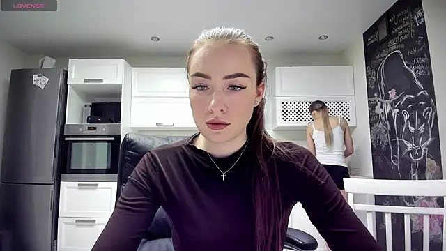 lisenok online show from 04/09/26, 07:41