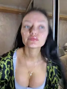 AlessiaExquisit online show from 04/19/26, 04:39