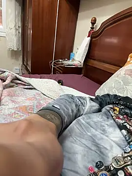 Snapshot of yeiyei_oficial chatting on 10/13/25, 07:30 yeiyei oficial online show from 10/13/25, 07:30