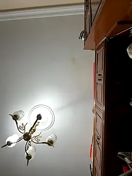 Snapshot of yeiyei_oficial chatting on 10/19/25, 09:43 yeiyei oficial online show from 10/19/25, 09:43