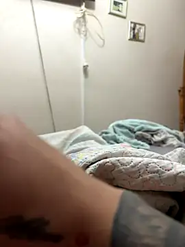 Snapshot of yeiyei_oficial chatting on 11/20/25, 08:47 yeiyei oficial online show from 11/20/25, 08:47