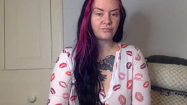 AureliaXOX online show from 02/13/26, 10:33