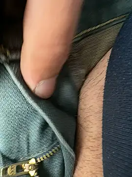 sark0606 online show from 02/11/25, 12:37