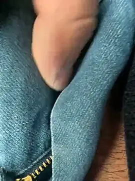 sark0606 online show from 02/22/25, 01:02