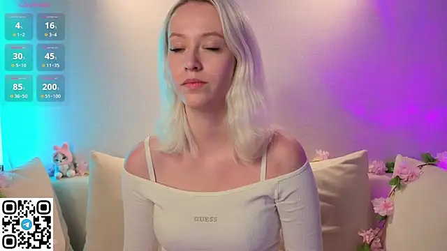 Anadeyaaa online show from 11/11/25, 11:27