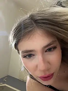 Snapshot of angeleyezlolita chatting on 02/04/25, 11:38 angeleyezlolita online show from 02/04/25, 11:38