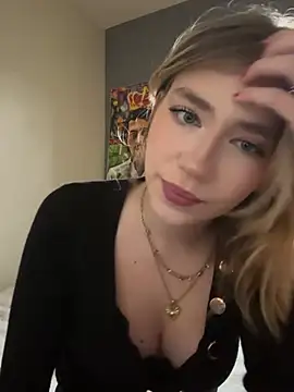 Snapshot of angeleyezlolita chatting on 02/06/25, 03:31 angeleyezlolita online show from 02/06/25, 03:31