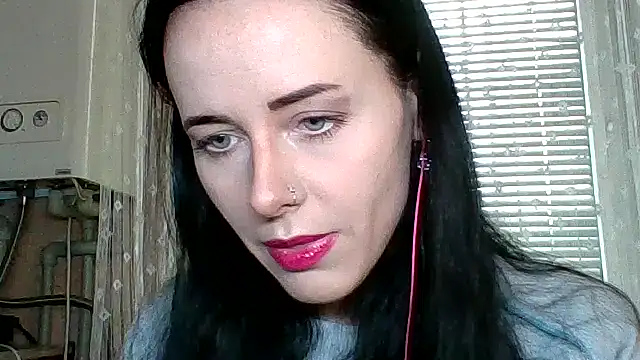 LuminousLady online show from 10/22/25, 01:22