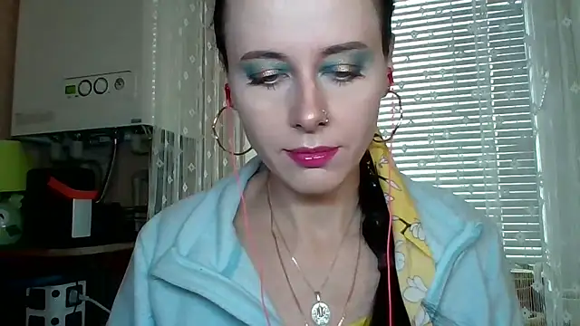 LuminousLady online show from 11/06/25, 11:00