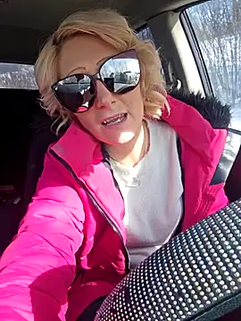 Snapshot of beautifulme23 chatting on 02/15/25, 05:39 beautifulme23 online show from 02/15/25, 05:39