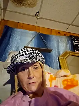 Snapshot of beautifulme23 chatting on 02/17/25, 06:20 beautifulme23 online show from 02/17/25, 06:20