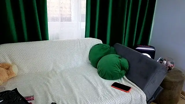 SweetAnia  online show from 04/21/26, 11:16