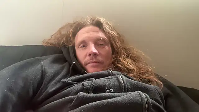 Snapshot of redone8in chatting on 02/16/25, 09:38 redone8in online show from 02/16/25, 09:38