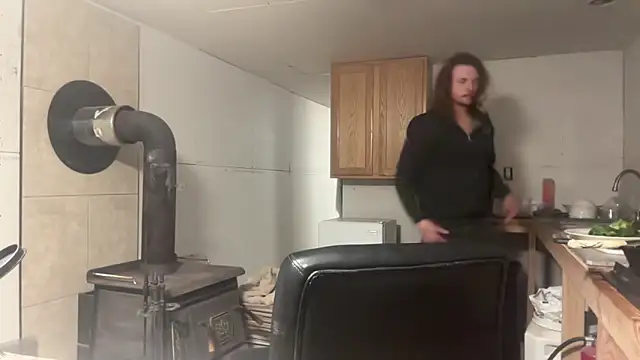 Snapshot of redone8in chatting on 03/13/25, 03:33 redone8in online show from 03/13/25, 03:33